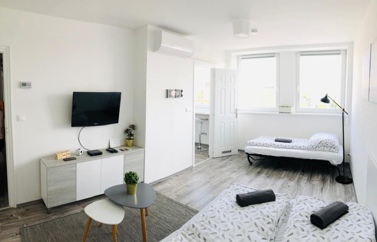 Central Apartments Veszprém Eksteriør billede